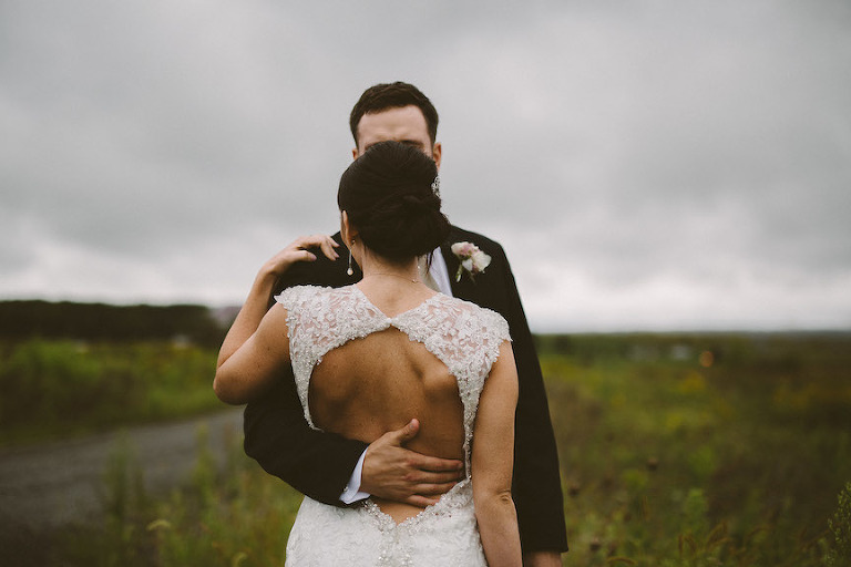 Hotmetalstudio rustic acres wedding photography-449